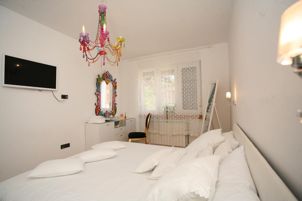 Domus Apartments Трогир Екстериор снимка